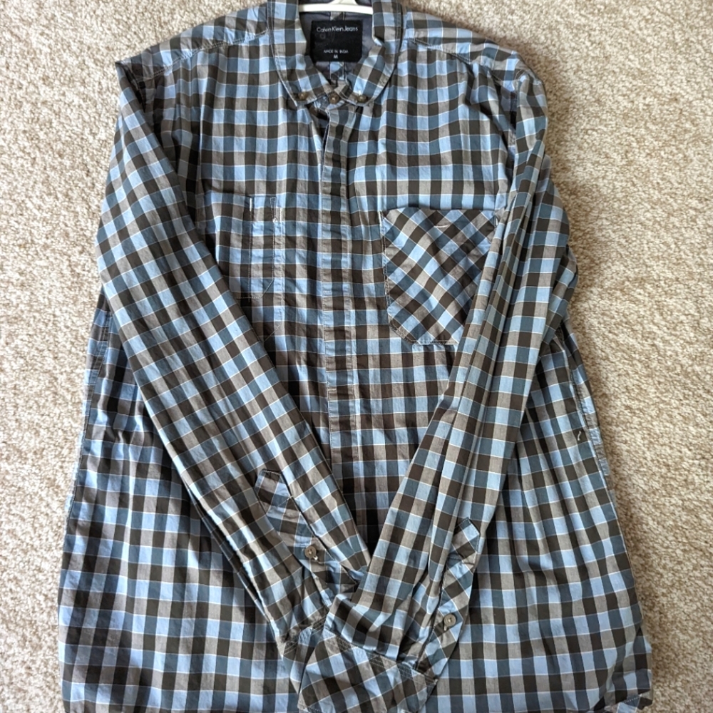 Calvin Klein Men's casual collared long sleeve shirt
